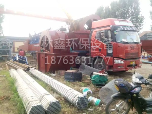 抽沙吸鐵船裝車發(fā)貨